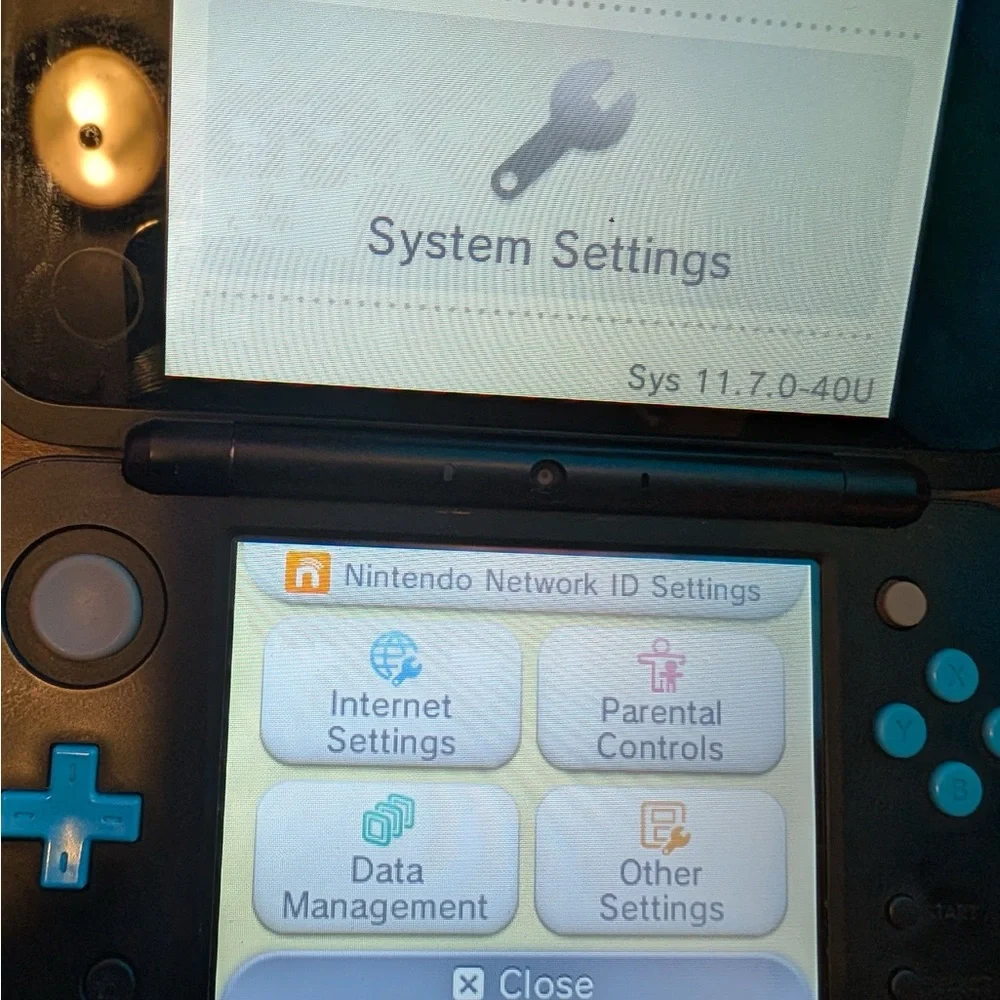 Nintendo 3DS XL Dual-Tone Console